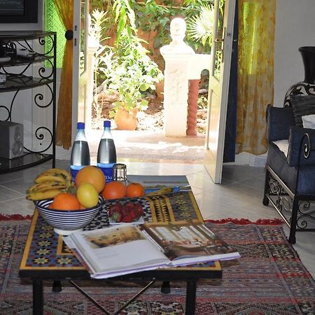 Zina Apartman Marrákes Szoba fotó